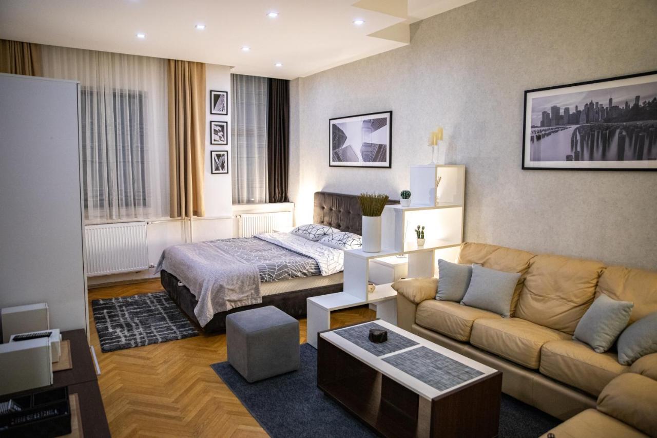 Cubic Central Lux Nisz Zewnętrze zdjęcie