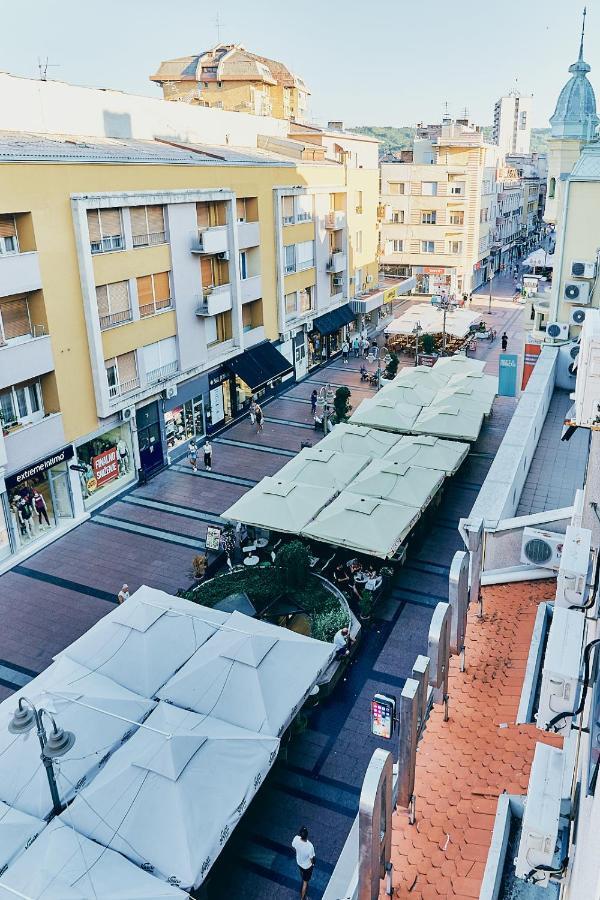 Cubic Central Lux Nisz Zewnętrze zdjęcie